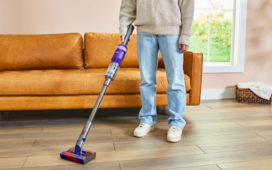 What Is Better – Vacuum Or Mopping? Find Out Now