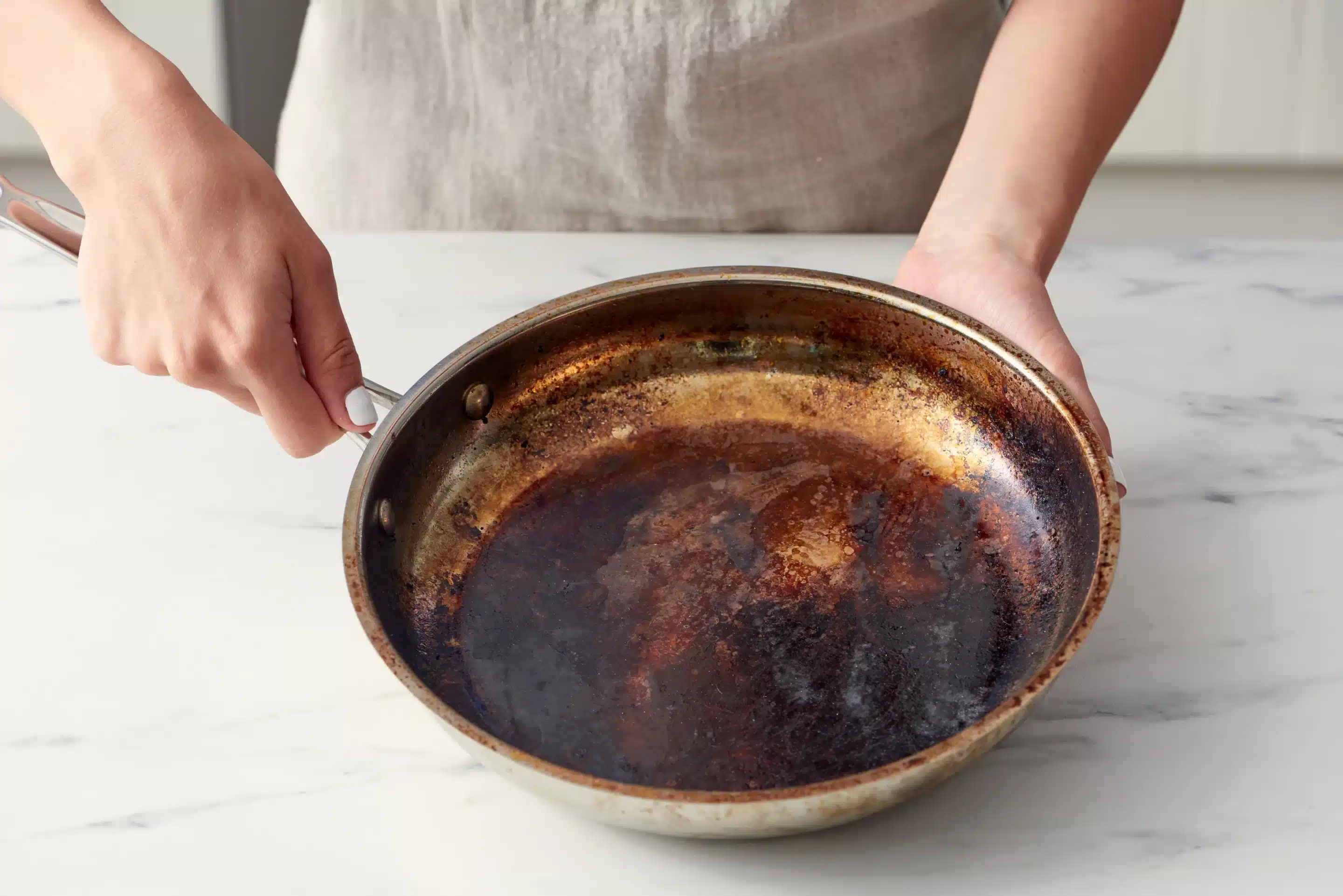 🥇 How To Clean Stainless Steel Pans l My Cleaning Angel ®