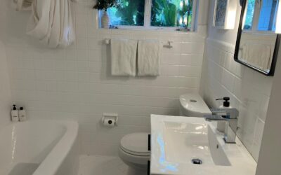 How to Deep Clean a Bathroom
