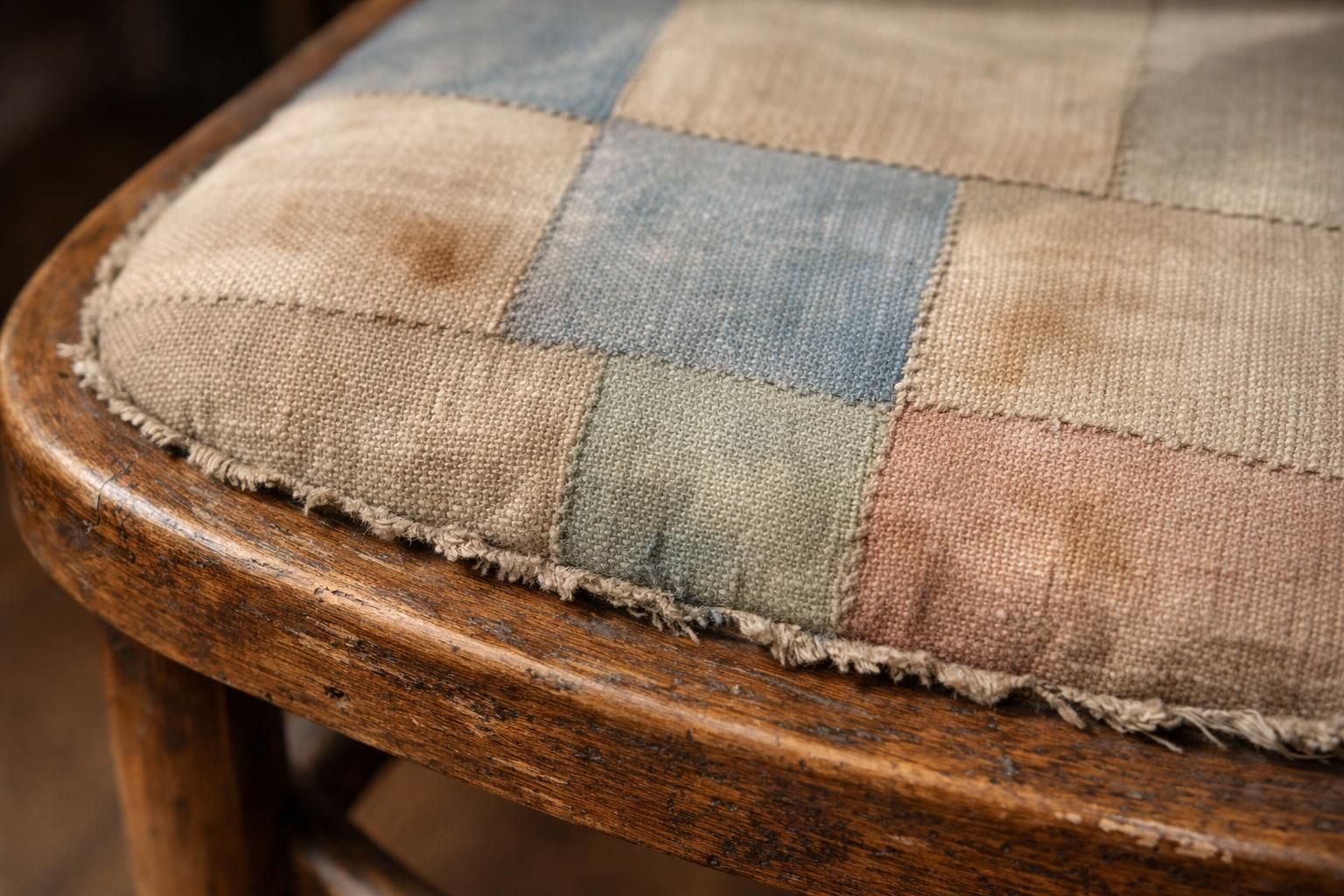 test-cleaning-methods-on-an-inconspicuous-area